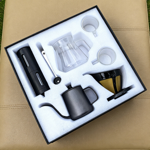 ชุดเครื่อง<span class=keywords><strong>ชง</strong></span><span class=keywords><strong>กาแฟ</strong></span>แบบพกพา วั<span class=keywords><strong>สด</strong></span>ุโลหะคาร์บอนสตีล แข็งแรงทนทาน ดีไซน์คลาสสิก พร้อมตัวกรองหลากหลายแบบ สำหรับการชงกาแฟแบบดริป เหมาะสำหรับร้านกาแฟ - Product Image 2