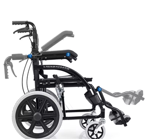 כיסא גלגלים ידני מתקפל עם משענות יד נשלפות או להעיף לאחור כיסא גלגלים גדול למבוגרים קיבולת 300 פאונד - Product Image 5