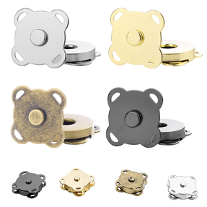 Bouton magnétique en métal à coudre à la main, motif fleur de prunier, pour bagages et manteaux - Product Image 1