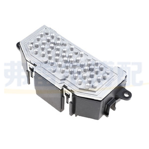 ตัวต้านทานพัดลมออดี้ 8K0820521B ตัวควบคุมมอเตอร์ AC สำหรับเปลี่ยนซ่อม - Product Image 4