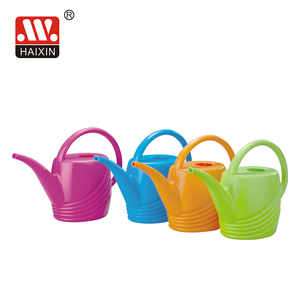 Haixing Hot Bán <span class=keywords><strong>1.5L</strong></span> thiết kế hiện đại nhựa tưới nước có thể công cụ làm vườn nước nồi nhà máy tưới nước có thể - Product Image 1