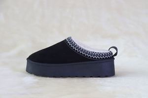 Giày bốt nữ mùa đông 2025 kiểu Gothic mới, đế dày, cổ ngắn, kiểu Chelsea, chất liệu da lộn lót lông ấm áp, phong cách thường ngày - Product Image 5