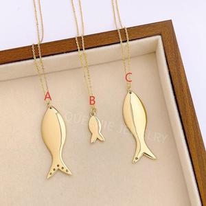 Collier Pendentif <span class=keywords><strong>Poisson</strong></span> Doré Plaqué Or 18 carats en Laiton, Bijou Porte-Bonheur pour Femme, Accessoire de Mode, Cadeau Tendance - Product Image 4