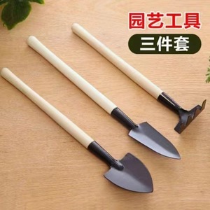 Ensemble de jardinage en trois pièces avec manche en bois, pelle, bêche et râteau pour plantes en pot, fleurs et légumes - Product Image 5