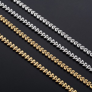 Collier ras du cou élégant en acier inoxydable plaqué or pour femme, chaîne maillons blé, accessoire de bijouterie en métal - Product Image 3