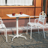 Ensemble table et chaises pliantes carrées modernes en acier, finition thermolaquée/galvanisée, résistant aux intempéries, pour restaurant extérieur