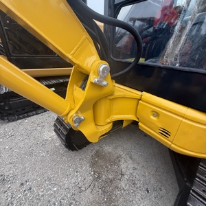 Excavadora Hidráulica Usada Original Japonesa Komatsu PC35 Mini de 3.5T para Agricultura, Movimiento de Tierras y Obras de Construcción - Product Image 4