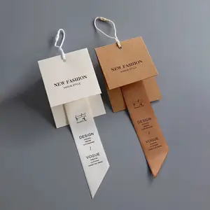 Etiquetas de plástico de papel para roupas de luxo por atacado com novo design personalizado, etiquetas penduradas de marca para roupas e acessórios