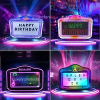 Panneau d'affichage lumineux à LED avec miroir croisé Signe de main lumineux Atmosphère changeante Lettre magique Panneau d'affichage changeant de mot
