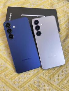 Téléphone portable 100 % original S25 5G Global SM-S931 Series AMOLED 120Hz Deca Core Android <span class=keywords><strong>15</strong></span> avec prise en charge du français - Product Image 3