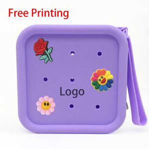 Monedero de Silicona de Moda de 12.5cm X 12.5cm con Cierre Personalizable y Perforaciones - Product Image 1