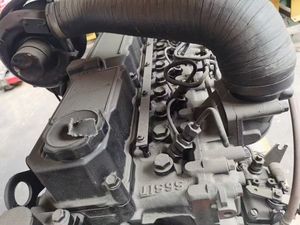 Excelente Disipación de Calor, Filtración Potente, Eficiente en Costos, Conjunto de Motor para Excavadora HongWang S6S-DT, 1 Año de Garantía - Product Image 2