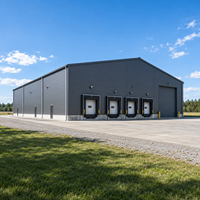 Entrepôt préfabriqué en structure métallique, durable, avec revêtement isolant, résistant aux intempéries, atelier métallique, garage, hangar, bâtiment de stockage