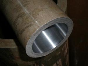 Di alta qualità ST52.3/16Mn tubazioni <span class=keywords><strong>in</strong></span> <span class=keywords><strong>acciaio</strong></span> senza saldatura per cilindro idraulico all'interno del diametro del tubo di levigatura servizio di lavorazione della saldatura - Product Image 3