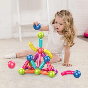 Set di Giocattoli STEM Montessori 3D, Palline e Bastoncini Magnetici in Plastica ABS per Costruzioni Moderne, per Bambini e Bambine dai 2-4 e 5-10 Anni - Product Image 5