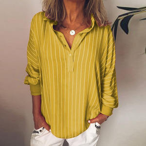 เสื้อเชิ้ตผู้หญิงไซส์ใหญ่พิเศษ 1XL-5XL ลายทางลำลอง ผ้าทอระบายอากาศ แขนสั้น คอวี ติดกระดุม ทรงหลวม - Product Image 4