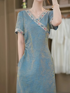 Vestido Túnica Midi Chino Vintage Bordado y Tejido, Cuello en V, Mangas Cortas, Silueta Recta, Características Ecológicas |   Disponible en Talla XL - Product Image 2