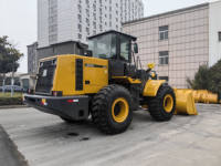 Chargeuse sur pneus chinoise nouvelle génération à haute efficacité opérationnelle, 5 tonnes, modèle LW500FN, avec godet de 3,0 m³