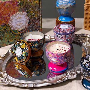 Vela aromática de soja LANJO de lujo, estilo árabe, en frasco de metal con tapa, para Diwali, con aroma a Paisley, en paquete con flores secas. - Product Image 2