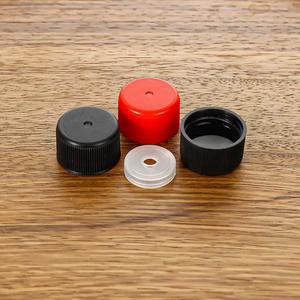 Bouteilles <span class=keywords><strong>de</strong></span> sauce piquante <span class=keywords><strong>de</strong></span> 5 oz (150 ml) en verre transparent avec bouchons à vis noirs étanches et capsules thermorétractables – Vente en gros - Product Image 5