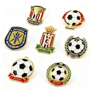 Al por mayor: Pins de equipos de fútbol con impresión UV, letras elegantes, pins de solapa de metal esmaltado personalizados, insignias, broches, emblemas, imitación antigua - Product Image 1
