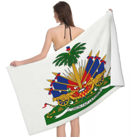 Serviette de plage super absorbante avec drapeau haïtien, serviette en microfibre à séchage rapide avec drapeau national haïtien pour les activités de plein air