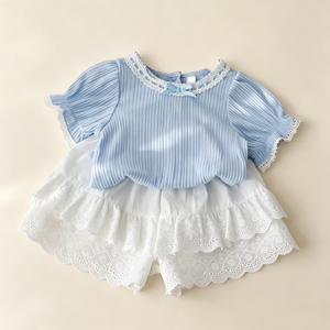 Ensemble de vêtements tendance <span class=keywords><strong>Nina</strong></span> pour enfants en mélange de coton, avec t-shirt à manches bouffantes et détails en dentelle, et bas à volants étagés - Product Image 2