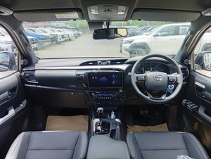 รถปิคอัพ4x4 Revo Rocco 2.8L เทอร์โบดีเซลรุ่นใหม่พิเศษ - Product Image 6