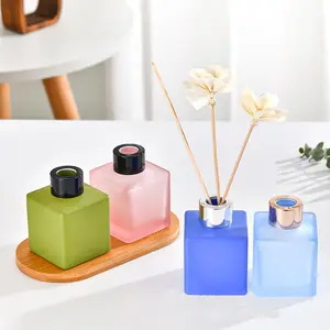 Wholesale custom color Empty Glass Frosted 100ml Diffuser Bottle with Rattan Sticks Glass Bottle 3oz for Home Decor