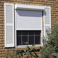 Porte de garage électrique en aluminium perforé sur mesure, finition moderne, anti-effraction, coupe-vent, pour villa et maison