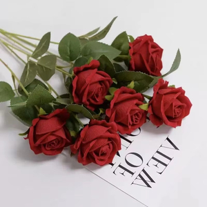 Composizione Floreale di Alta Qualità con Rose Bianche Artificiali in Seta e Ortensie per Decorazioni Domestiche di <span class=keywords><strong>San</strong></span> <span class=keywords><strong>Valentino</strong></span> - Product Image 4
