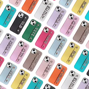 Tutma kayışı kişiselleştirilmiş özel ad elmas Metal harfler deri telefon Iphone için kılıf 15 Pro 14 13 12 11 Pro Max Mini kapak