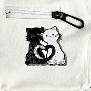 Broche de esmalte negro personalizado, estilo antiguo y moderno, para <span class=keywords><strong>Tarot</strong></span>, Tarjeta de la Muerte XIII, gótico, oculto, venta al por mayor - Product Image 5