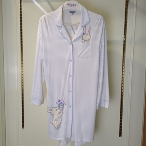 <span class=keywords><strong>Camicia</strong></span> a righe <span class=keywords><strong>da</strong></span> donna, abito stampato, comoda <span class=keywords><strong>camicia</strong></span> <span class=keywords><strong>da</strong></span> <span class=keywords><strong>notte</strong></span> <span class=keywords><strong>con</strong></span> bottone <span class=keywords><strong>con</strong></span> risvolto, abbigliamento per la casa, traspirante - Product Image 1