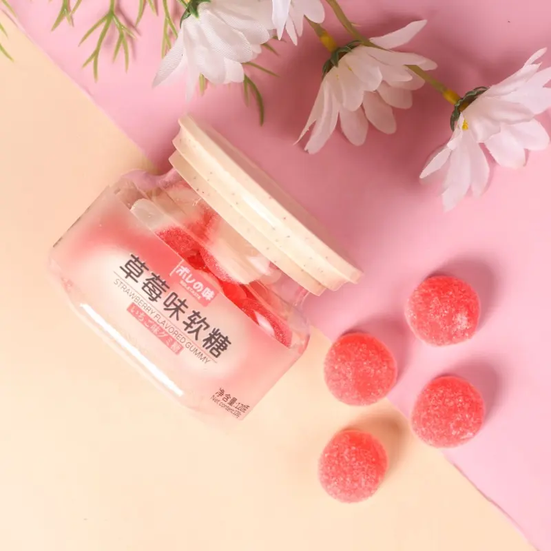 Wholesale 120g Chinese snack fruit strawberry fudge Children's favorite White granulated sugar wrapped soft candy gummy candy