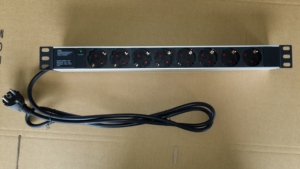 Enchufe PDU Universal de 19 Pulgadas 1U 1.5U 13A 10A de 6 Vías con Conector IEC C13 para Centro de Datos de Internet (Sin Unidad de Distribución de Energía) - Product Image 5