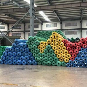 Tapis en gazon synthétique en plastique de 25 mm rose rouge Gazon artificiel pour les sports Exposition Décoration - Product Image 3