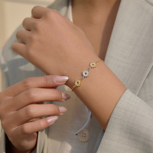 Star Pattern Zinc Alloy <b>Bracelet</b> With Rhinestone Inlay For Women Gift Jewelry - Product Image 3