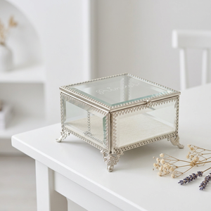 Boîte de rangement et de décoration pour bijoux en verre biseauté de luxe avec cadre argenté pour fabricants - Product Image 1