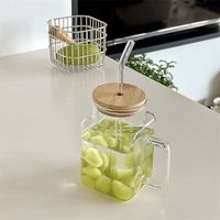 Gobelet carré transparent en verre résistant à la chaleur avec poignée, couvercle en bambou et paille pour café, lait, voyage