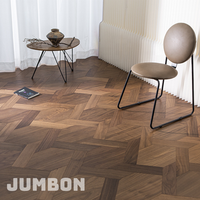 Parquet en chevrons en noyer noir pour projets résidentiels et commerciaux de prestige