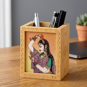 Porte-stylos rotatif en bois à trois niveaux multifonctionnel, organisateur de bureau fait main, décoration pour la maison, le bureau et le salon, écologique - Product Image 3
