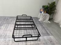 Lit pliant en gros avec matelas épais, cadre métallique portable, lit d'appoint pliable avec roues verrouillables pour appartement, bureau, repos