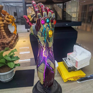 Figurine modè<span class=keywords><strong>le</strong></span> MK85 à l'échelle 1:1 avec gants en résine luminescente (édition illimitée) - Product Image 1