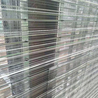 Profilé d'angle en métal expansé galvanisé 2A pour le renforcement des angles des murs en plâtre et en stuc