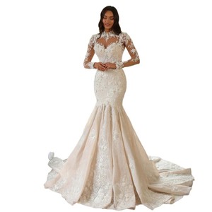 White Mermaid Wedding Dress With Floral Lace Sweetheart Neckline And Train For Bridal Wear - Product Image 5