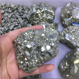 Cluster di Cristallo di <span class=keywords><strong>Pirite</strong></span> Naturale Intagliato, <span class=keywords><strong>Pietra</strong></span> Energetica per Decorazione Feng Shui, Prodotto Artigianale Tradizionale - Product Image 3