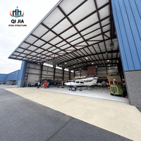 Hangar en structure acier Q355B de haute qualité, garantie 5 ans, anti-corrosion, résistant au vent, pour sites sportifs et bâtiments aéroportuaires