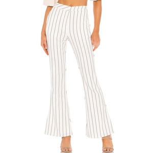 <span class=keywords><strong>Pantaloni</strong></span> svasati <span class=keywords><strong>a</strong></span> vita alta Skinny da donna personalizzati con stampa <span class=keywords><strong>a</strong></span> <span class=keywords><strong>righe</strong></span> <span class=keywords><strong>bianche</strong></span> <span class=keywords><strong>nere</strong></span> - Product Image 1