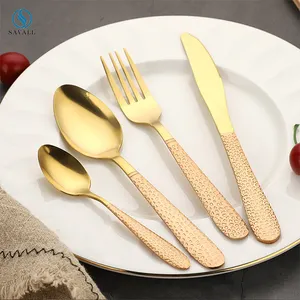 Savall HoReCa 4 pezzi nuovo stile placcato in oro coltello forchetta forchetta cucchiaio quattro set in acciaio inossidabile per hotel